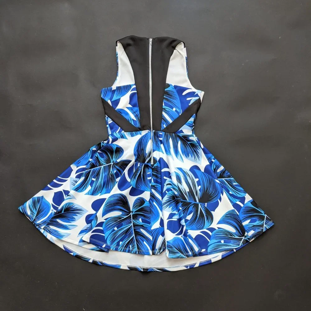 Miss Behave Blue Flower Dress size:10